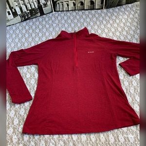 SOLD!Columbia Omni-wick mock pullover top